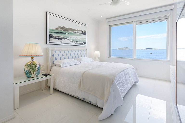 Rio082 - Charmoso apartamento frente mar em Ipanema