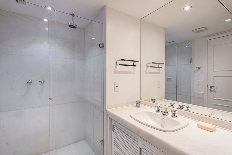 Rio082 - Charmant appartement en bord de mer à Ipanema