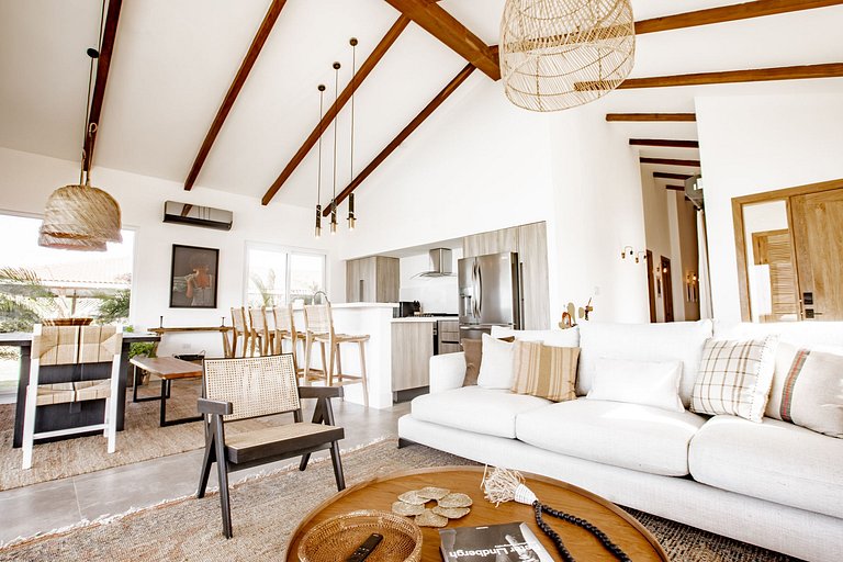 Pan026 - Beachfront Villa with Private Pool in Playa Venao