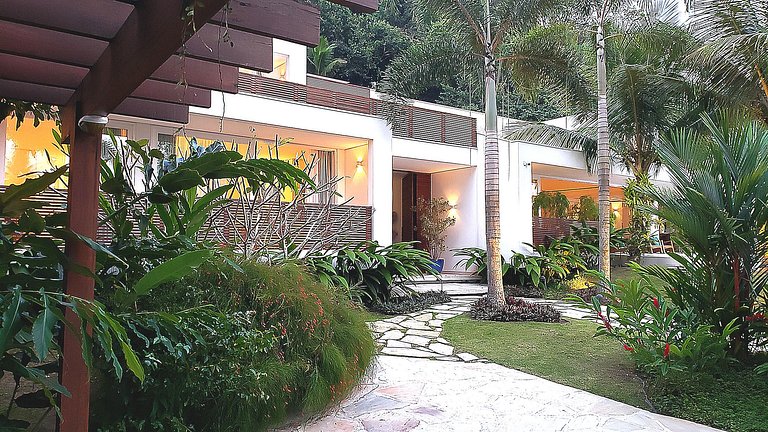 Luxury Villa, Paraty, villa for rent, vacation rental mansio