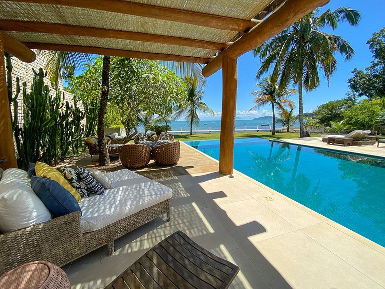 Buz014 - Stunning house on Manguinhos beach