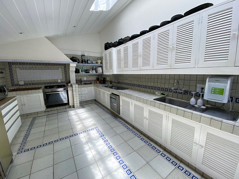 Buz014 - Deslumbrante casa na praia de Manguinhos