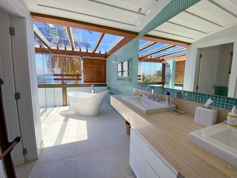 Buz014 - Stunning house on Manguinhos beach