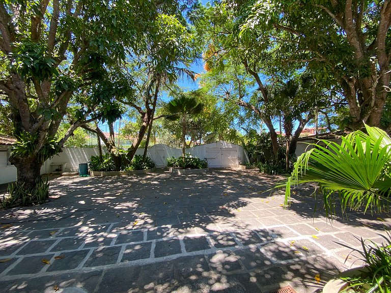 Buz014 - Impresionante casa en la playa de Manguinhos