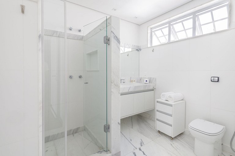 Rio130 - Charmant appartement face à la mer à Copacabana