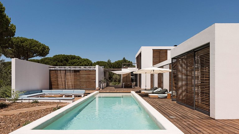 Com001 - Casa moderna rodeada de pinos en Comporta