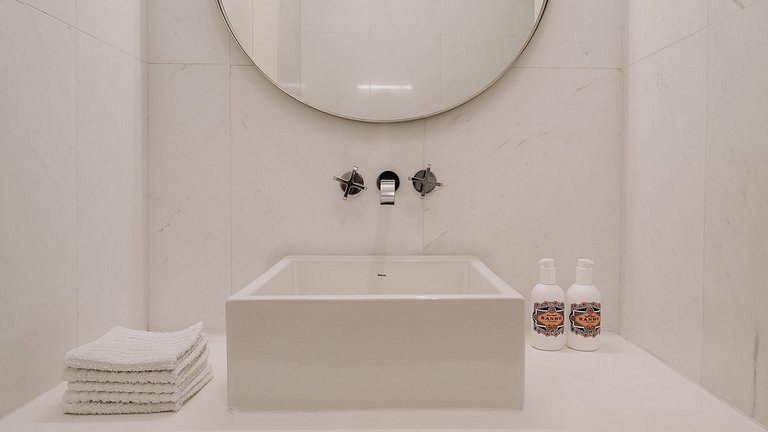 Com001 - Casa moderna rodeada de pinheiros, Comporta