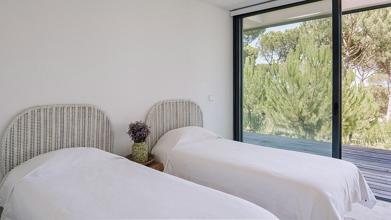 Com001 - Casa moderna rodeada de pinos en Comporta