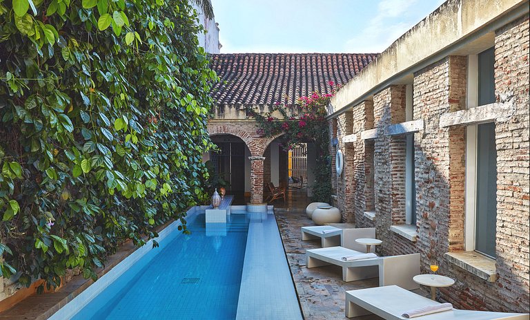Car106 - Villa increíble con piscina en Getsemaní, Cartagena