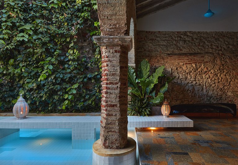Car106 - Amazing villa with pool in the heart of Getsemaní
