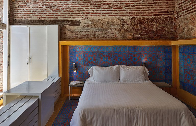 Car106 - Amazing villa with pool in the heart of Getsemaní