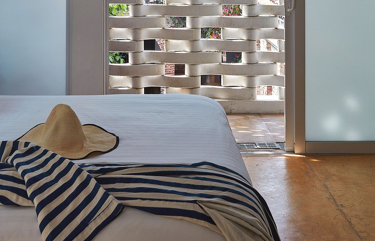 Car106 - Amazing villa with pool in the heart of Getsemaní