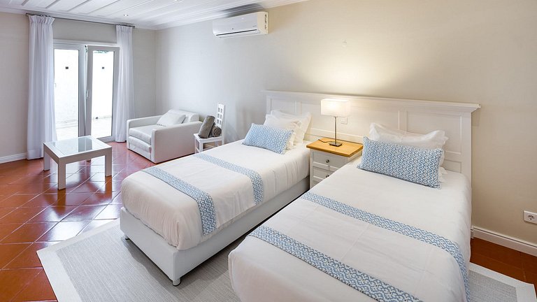 Alg012 - Villa country-chic avec deux piscines