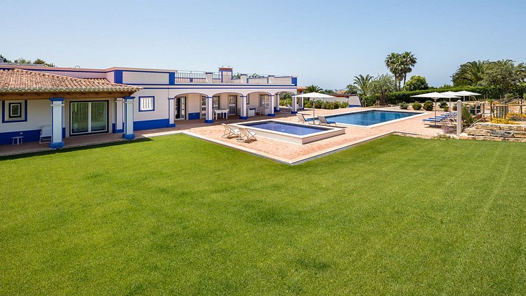 Alg011 - Elegante Villa en Boliqueime