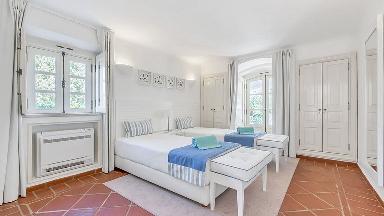 Alg015 - Casa rodeada pelo aroma a alfazema