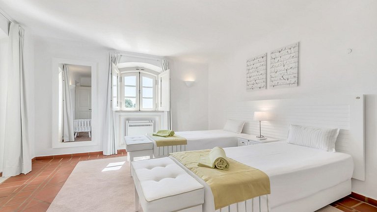 Alg015 - Villa entourée par le parfum de la lavande