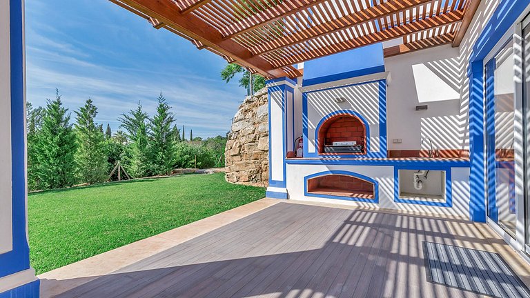 Alg015 - Villa entourée par le parfum de la lavande