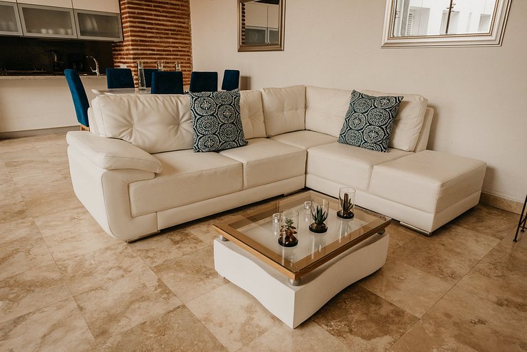 Car110 - Beautiful penthouse in the Old City of Cartagena