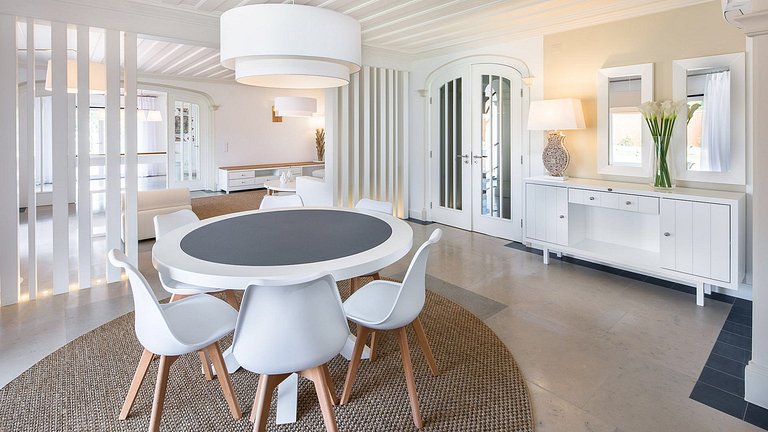 Alg017 - Stylish Villa in Algarve