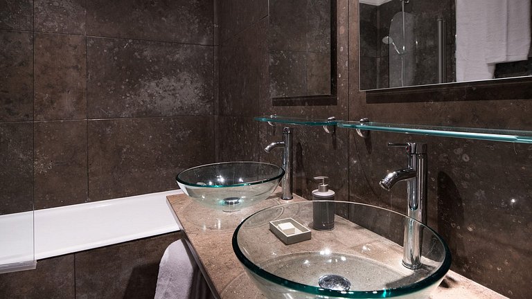 Lis002 - Stylish apartment in Lisbon