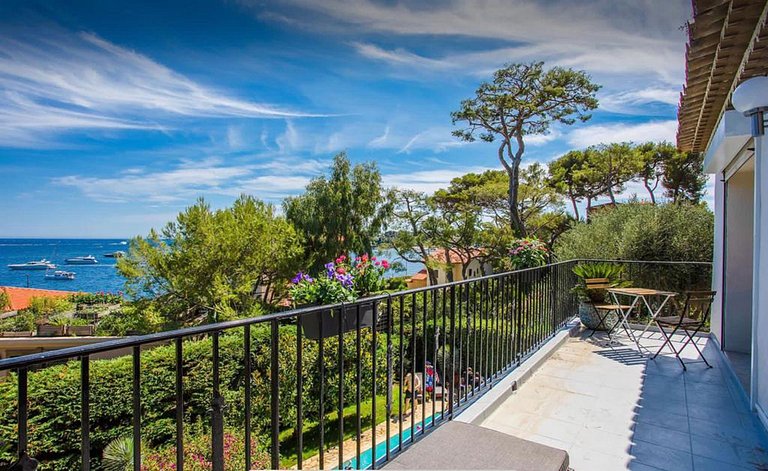 Azu037 - Belle villa vue mer, Cap d'Antibes