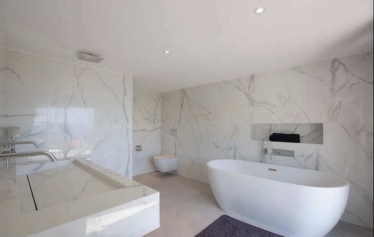 Azu037 - Beautiful Villa with sea view, Cap d'Antibes