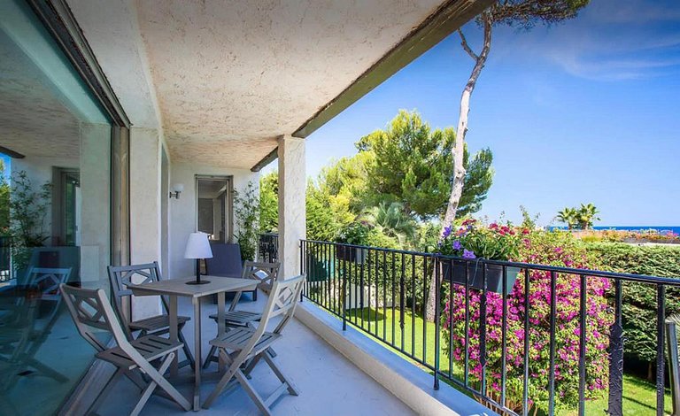 Azu037 - Belle villa vue mer, Cap d'Antibes