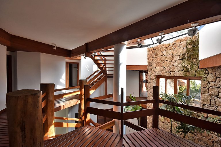 Gua003 - Beautiful house on the sand at Praia do Engenho