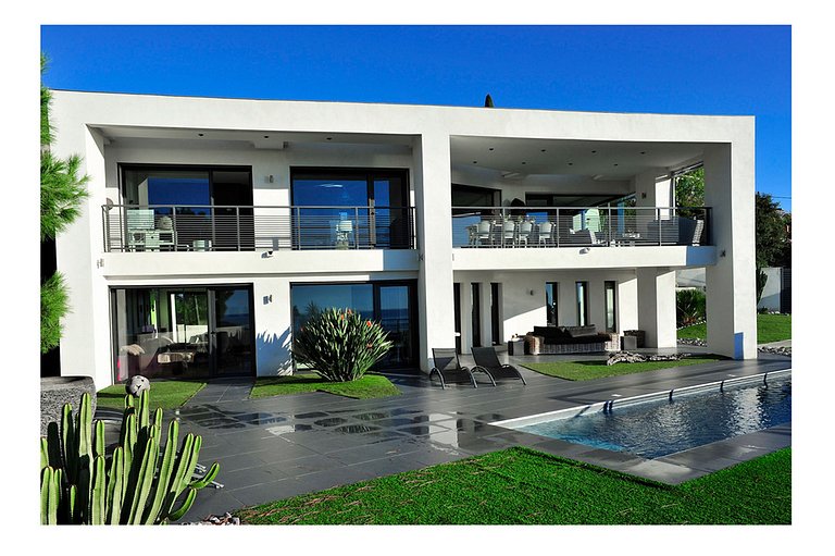 Azu044 - Villa com vista para o mar em Cavalaire