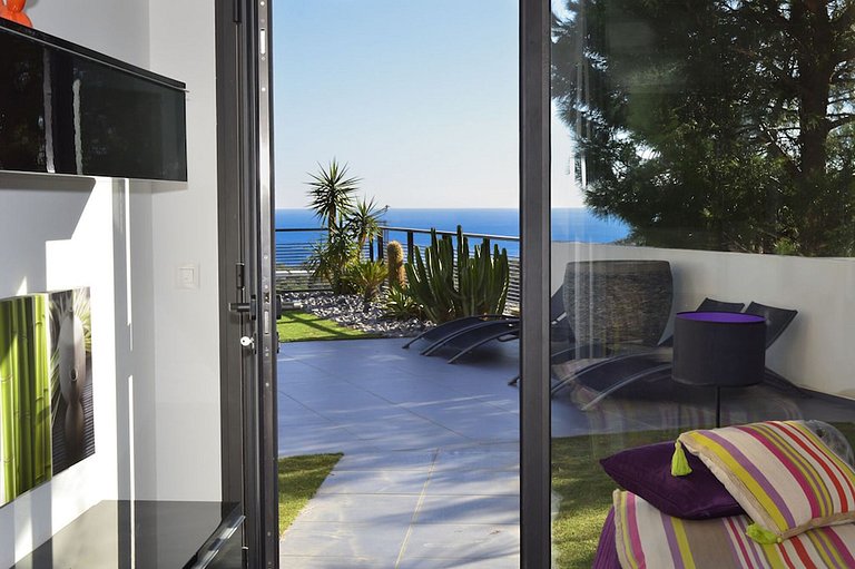 Azu044 - Villa con vista al mar en Cavalaire