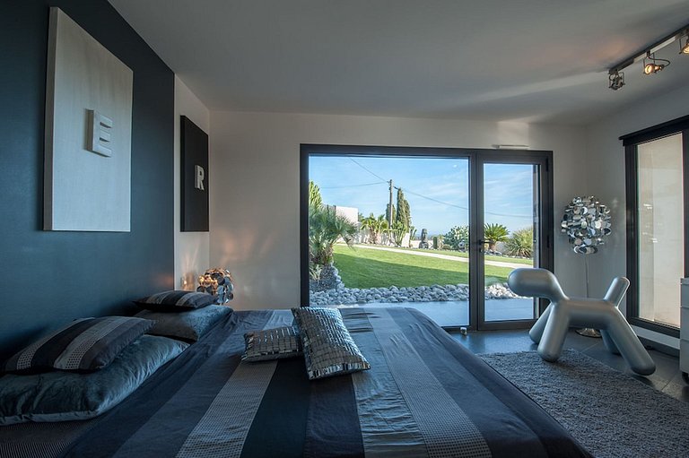 Azu044 - Villa with ocean view in Cavalaire