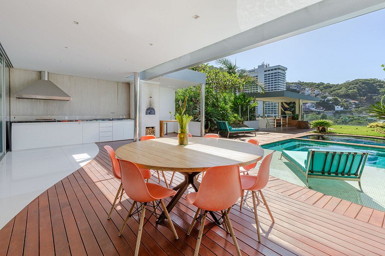 Rio006 - Mansão com vista pro mar do Leblon