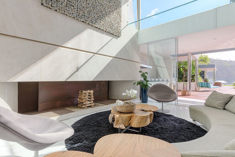 Rio006 - Mansão com vista pro mar do Leblon