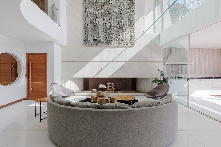 Rio006 - Villa overlooking the ocean of Leblon