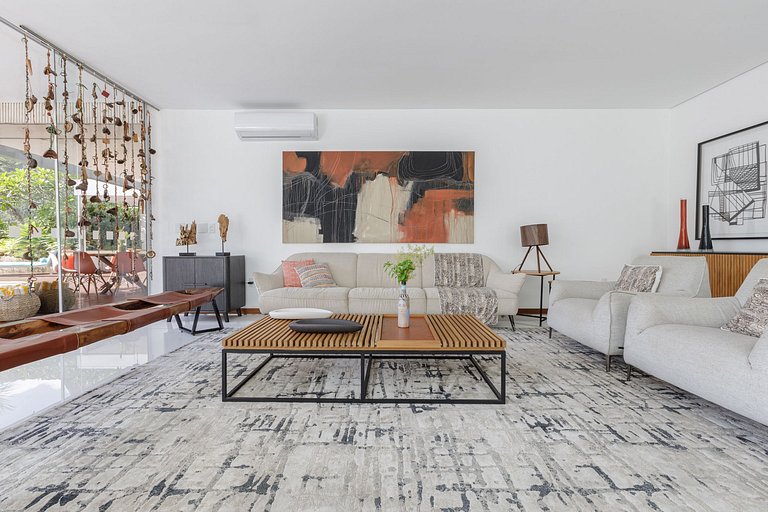 Rio006 - Villa overlooking the ocean of Leblon