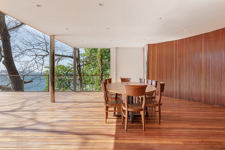 Rio006 - Mansão com vista pro mar do Leblon