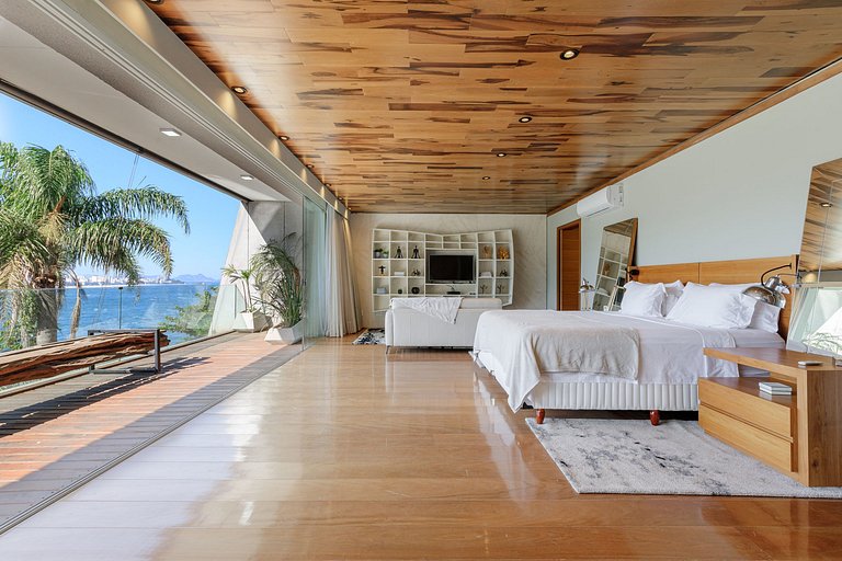 Rio006 - Mansão com vista pro mar do Leblon