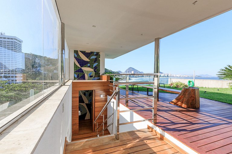 Rio006 - Villa overlooking the ocean of Leblon