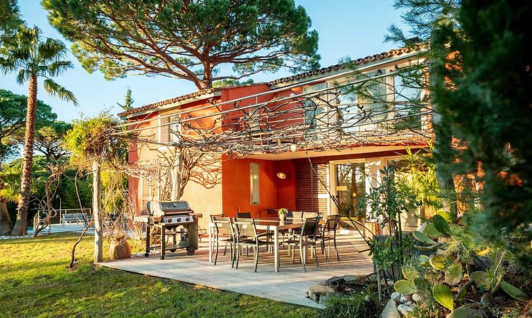 Azu043 - Villa de estilo minimalista en Gassin