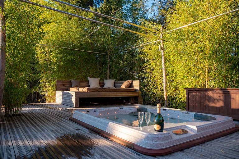 Azu043 - Villa em estilo minimalista em Gassin