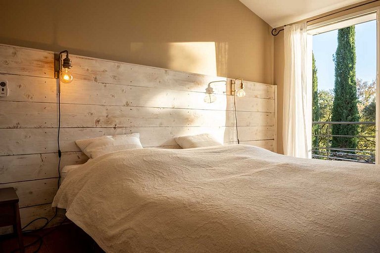 Azu043 - Villa de style minimaliste à Gassin