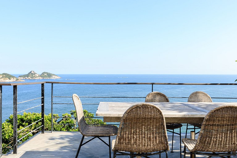 Rio005 - Luxury mansion with ocean view in Joá