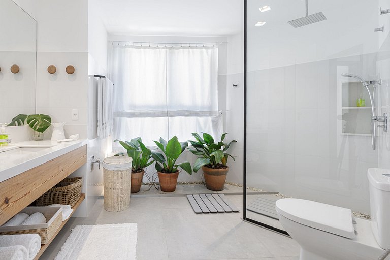 Rio005 - Luxury mansion with ocean view in Joá