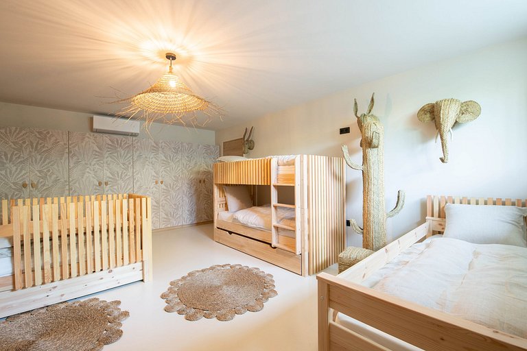 Azu048 - Villa moderna em Ramatuelle perto de Saint Tropez