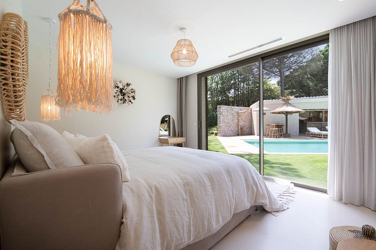 Azu048 - Villa moderne à Ramatuelle près de Saint Tropez