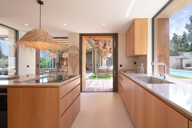 Azu048 - Villa moderne à Ramatuelle près de Saint Tropez