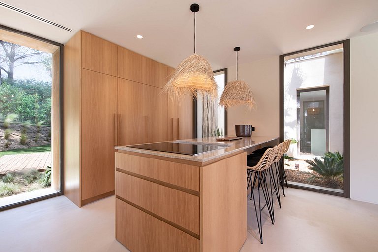 Azu048 - Villa moderna em Ramatuelle perto de Saint Tropez