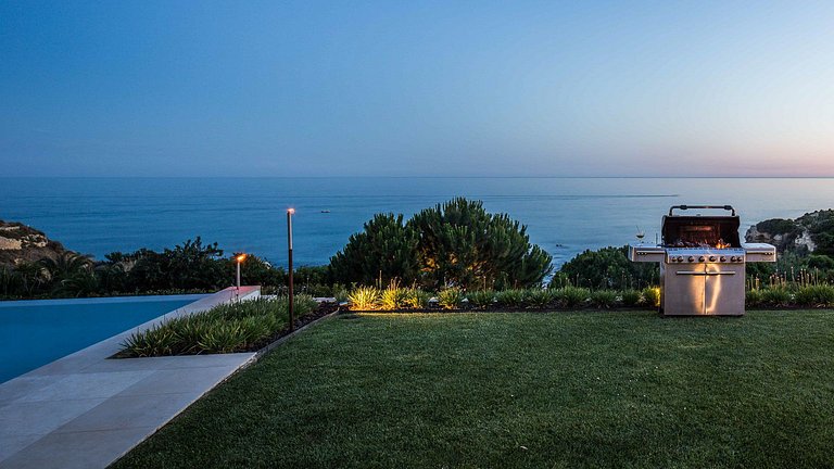 Alg019 - Villa en bord de mer en Algarve