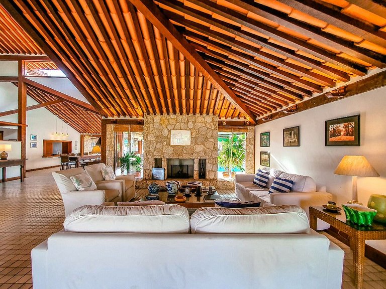 Buz057 - Exuberant beachfront house in Búzios