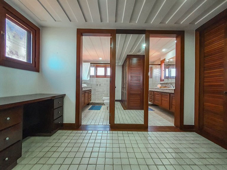 Buz057 - Villa exubérante face à la mer à Búzios